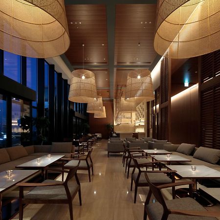 Candeo Hotels Osaka The Tower Luaran gambar The lounge at the airport